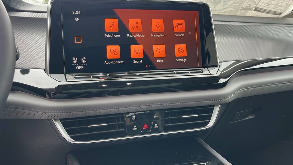 New 2025 Volkswagen Atlas Peak Edition SE AWD/4WD image 18