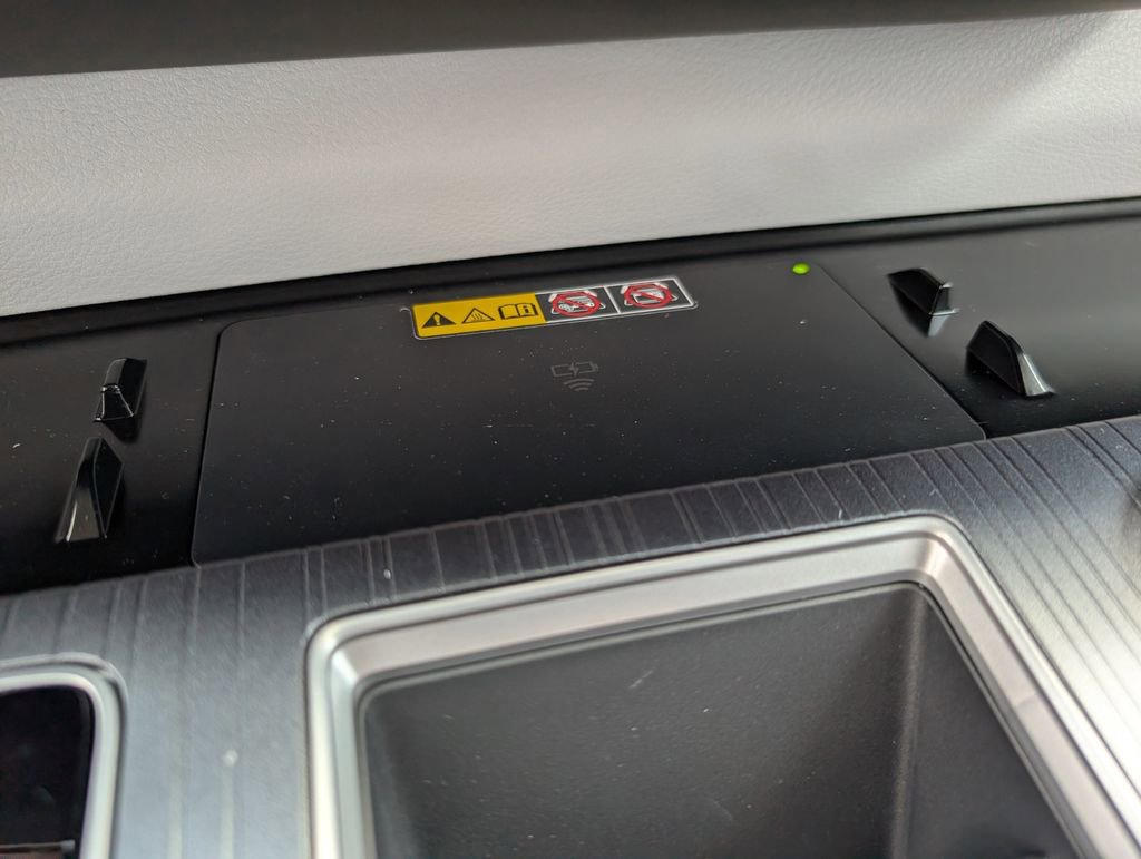 New 2026 Toyota Sienna XLE FWD image 16