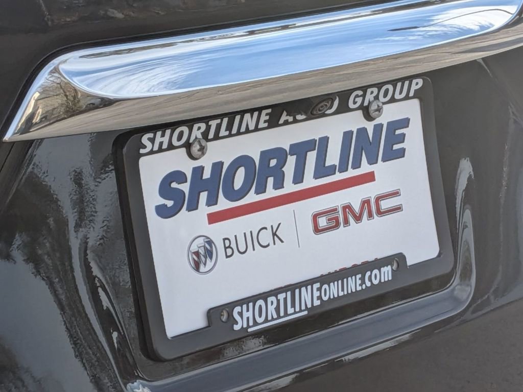 Used 2023 GMC Terrain SLE w/ Driver Convenience Package image 33