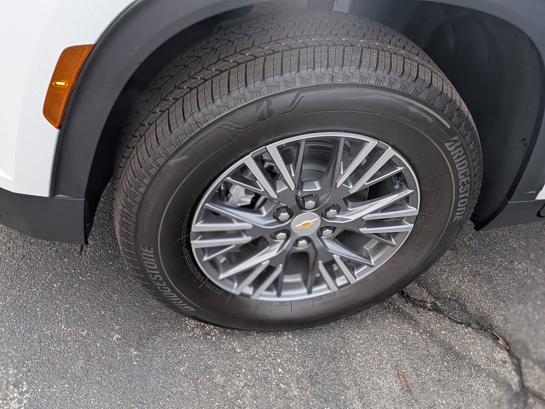 New 2026 Chevrolet Traverse LT FWD image 10