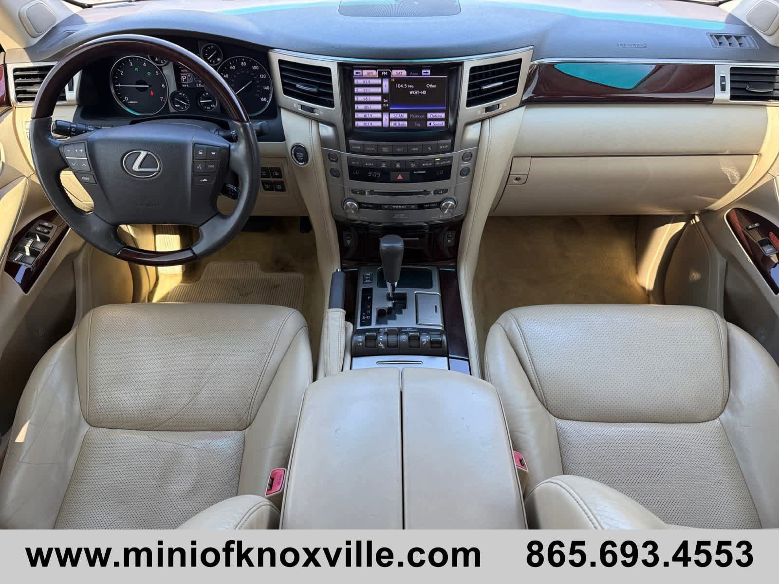 Used 2014 Lexus LX 570 4WD image 21