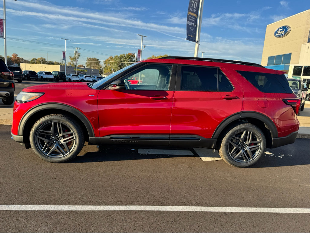 New 2026 Ford Explorer ST-Line image 5