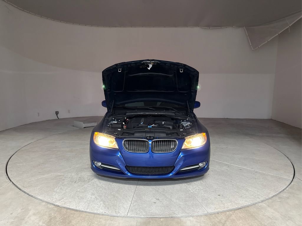 Used 2011 BMW 335i Sedan image 17
