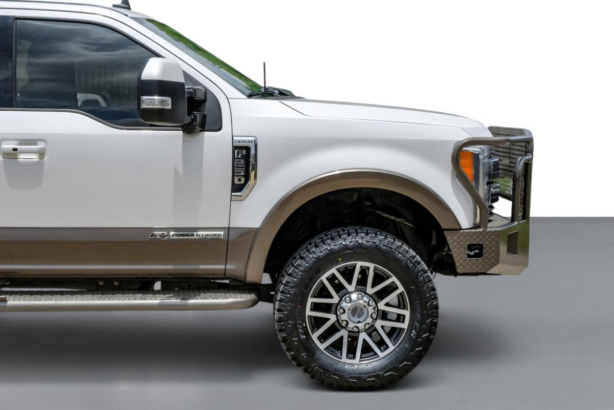 Used 2019 Ford F250 Lariat w/ Lariat Ultimate Package AWD/4WD image 7