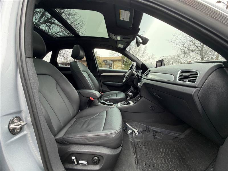 Used 2018 Audi Q3 2.0T Premium Plus w/ Premium Plus Package AWD/4WD image 20