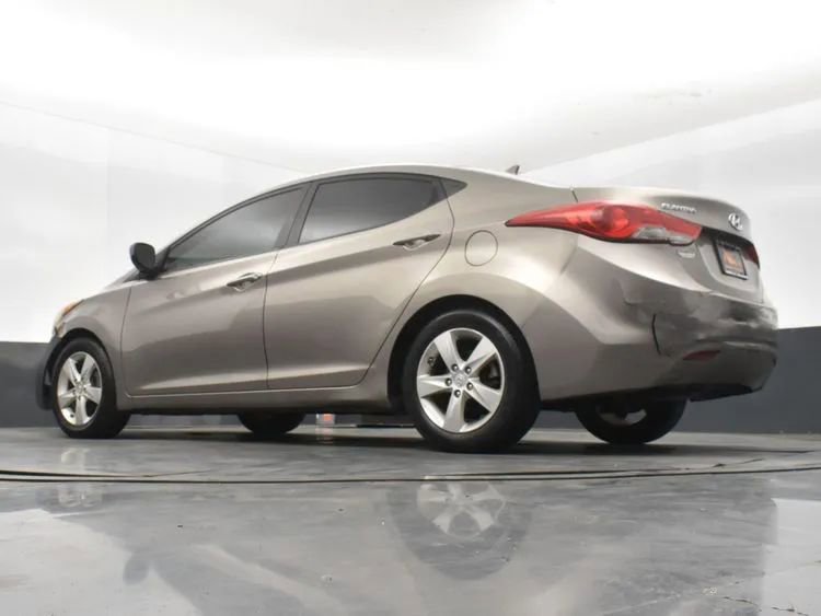 Used 2012 Hyundai Elantra GLS w/ Preferred Pkg 3 FWD image 12