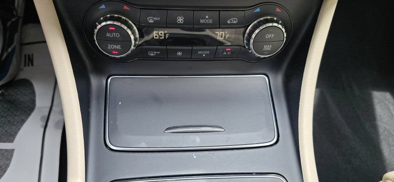 Used 2018 Mercedes-Benz CLA 250 4MATIC image 25