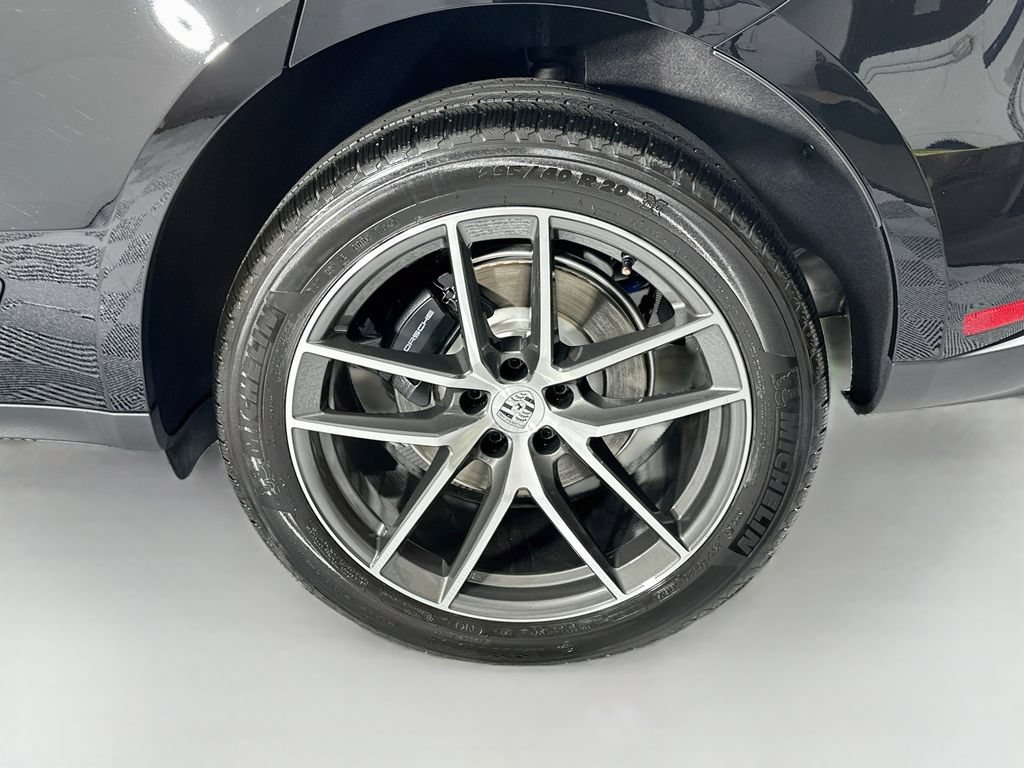 New 2026 Porsche Macan AWD/4WD image 33