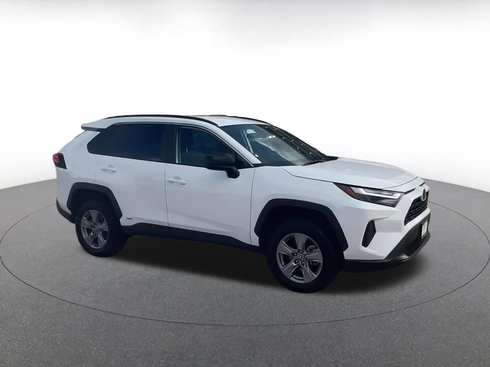 Used 2025 Toyota RAV4 LE video 2