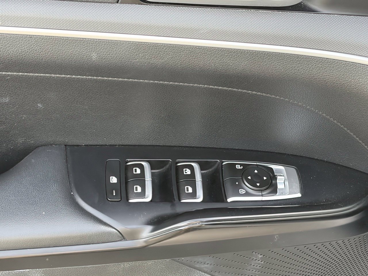 Used 2023 Kia K5 LXS FWD image 6