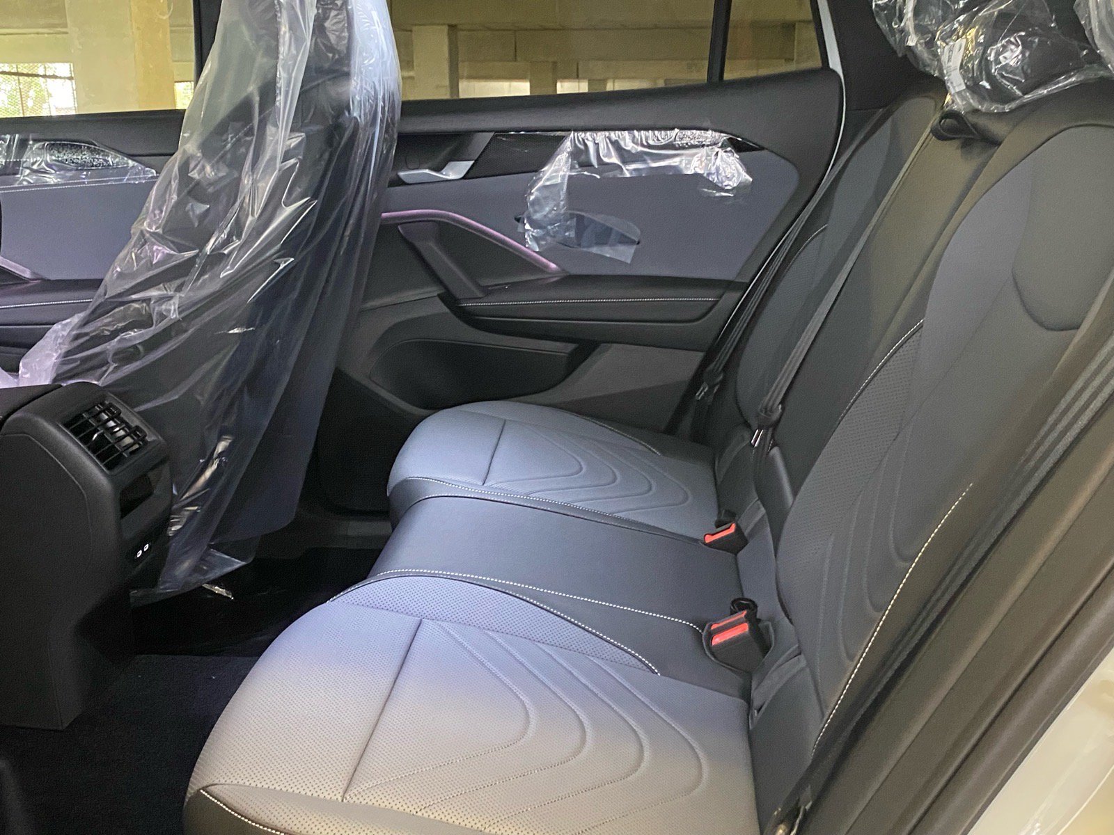New 2026 Volkswagen Tiguan SE R-Line AWD/4WD image 10