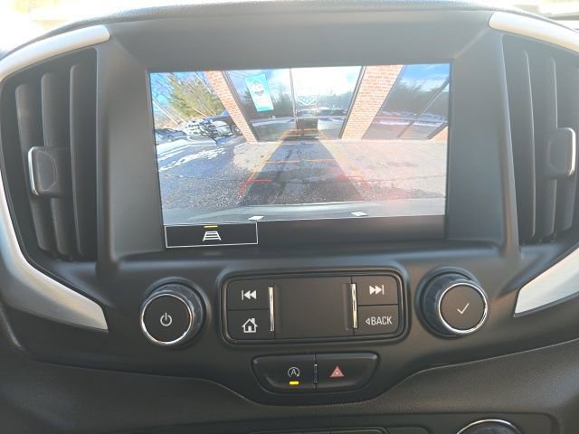 Used 2023 GMC Terrain SLT image 19