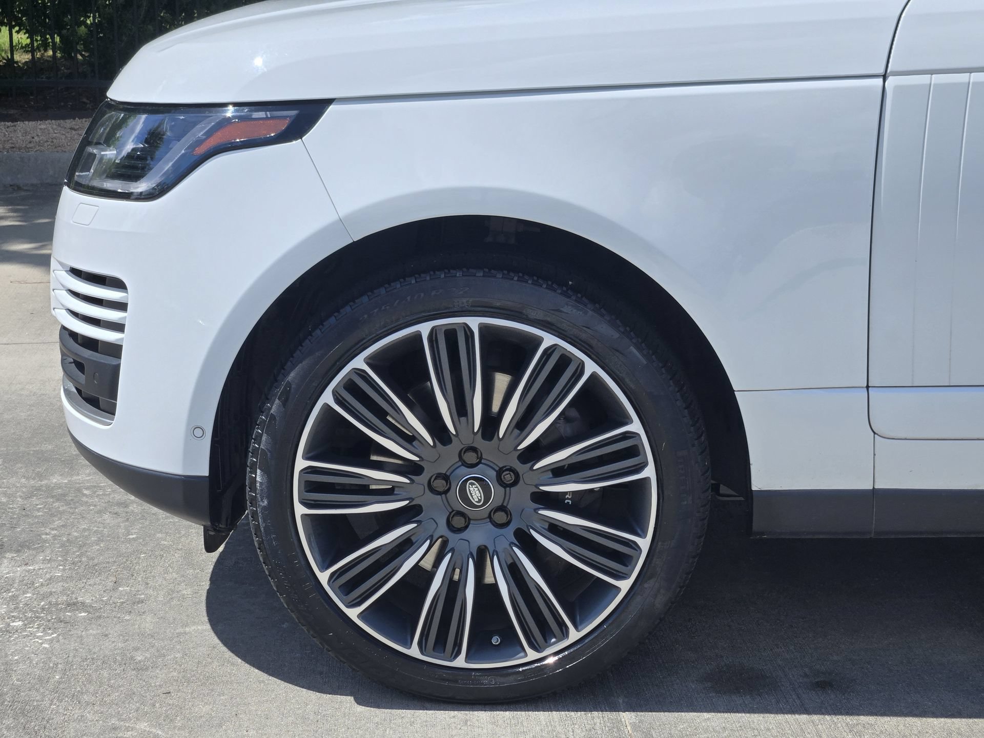 Used 2019 Land Rover Range Rover HSE AWD/4WD image 10