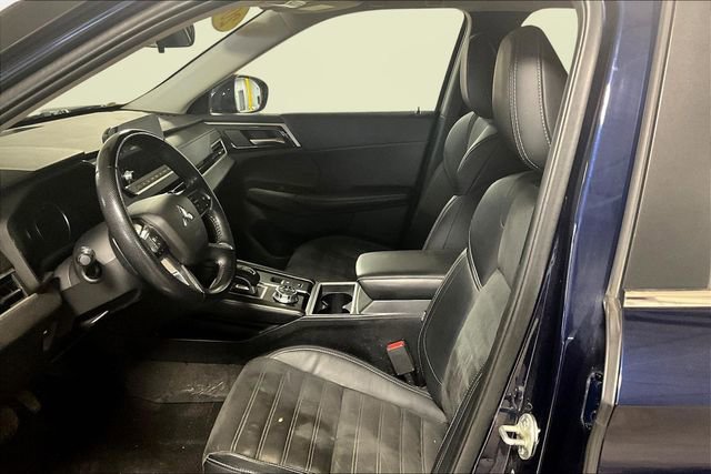 Used 2022 Mitsubishi Outlander SE image 22