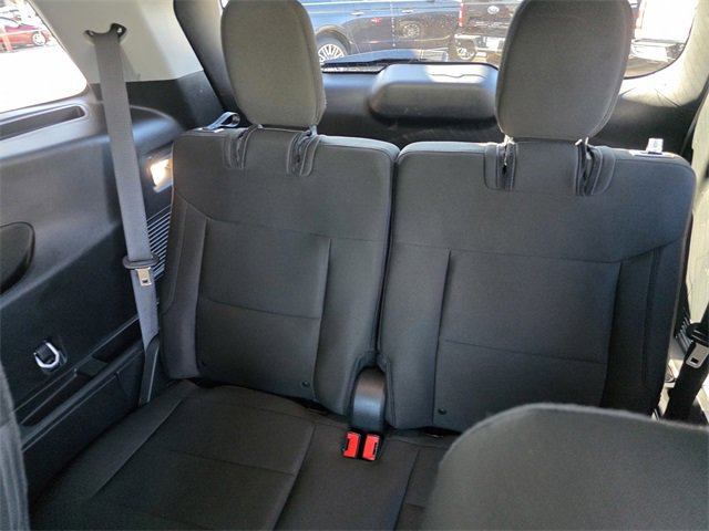 Used 2023 Ford Explorer XLT image 11