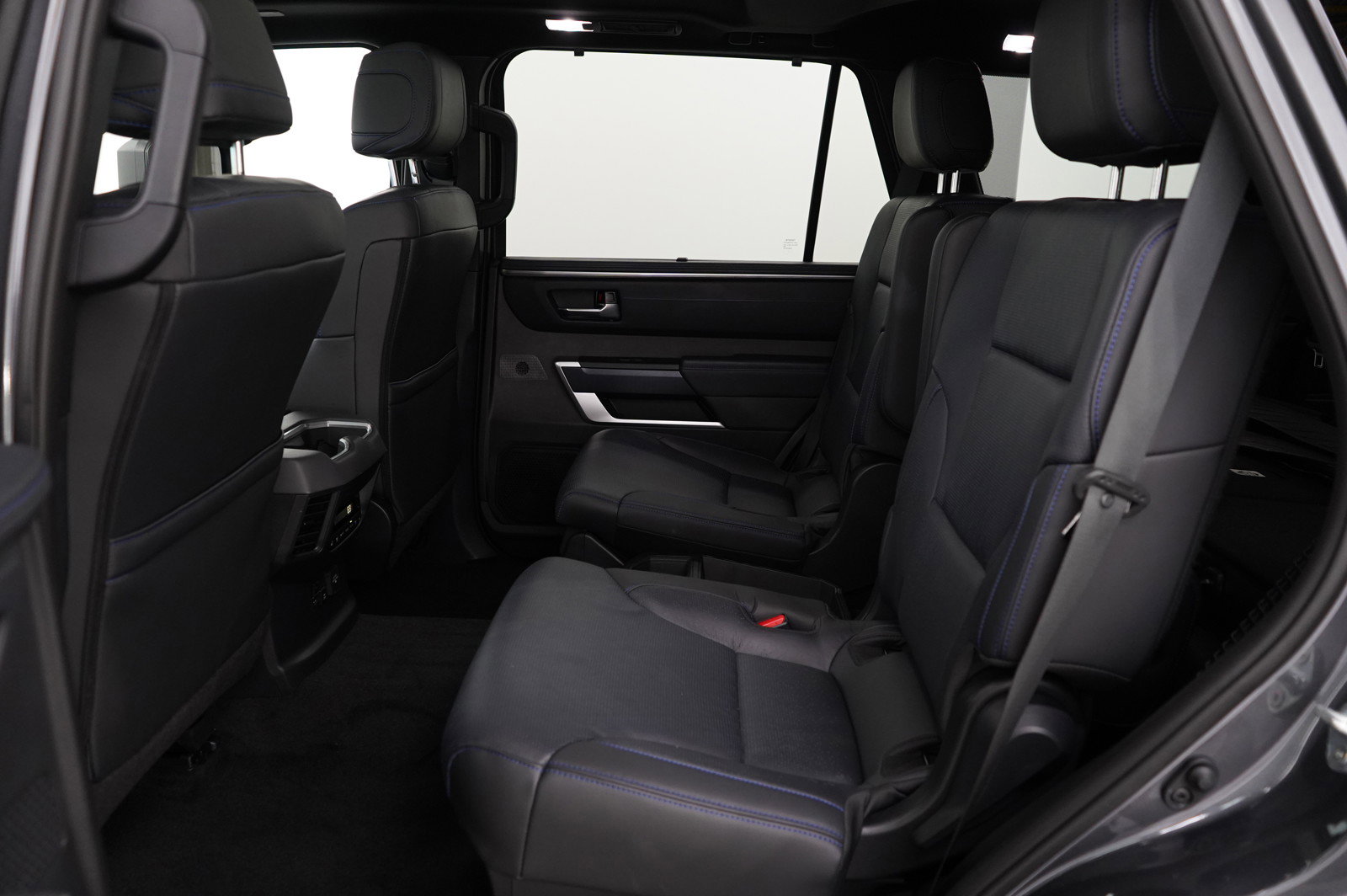 Used 2024 Toyota Sequoia Limited image 14