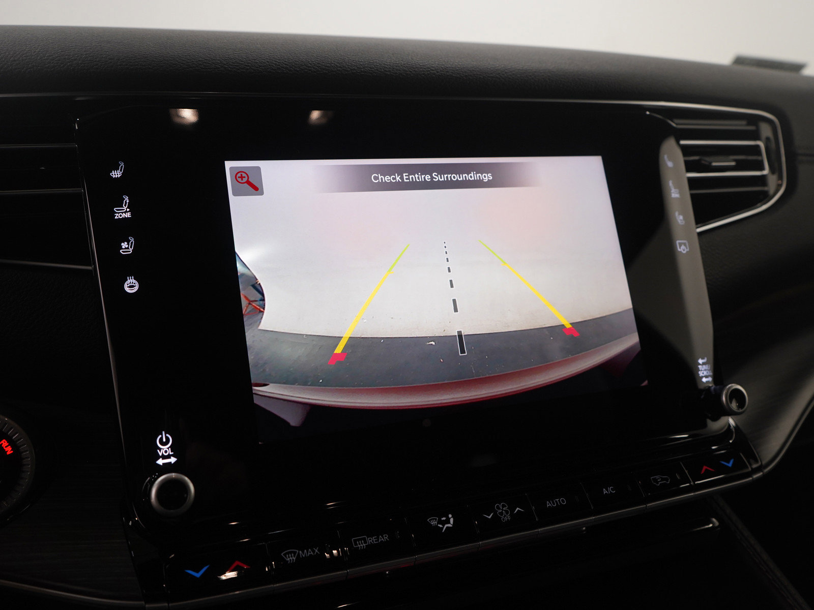 Used 2024 Jeep Wagoneer L Series III w/ Flexible Seating Group image 24