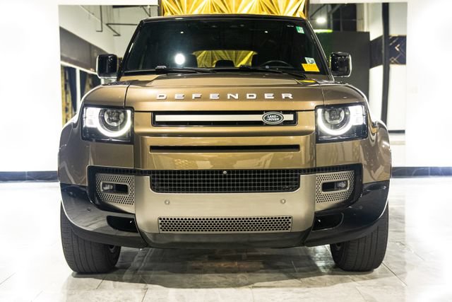 Used 2022 Land Rover Defender 110 X-Dynamic SE AWD/4WD image 3