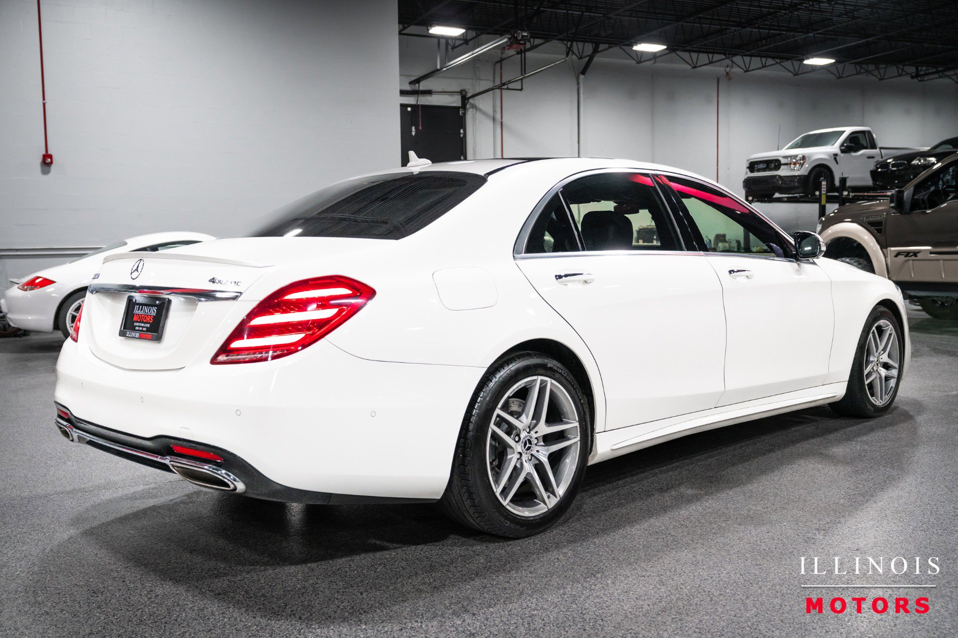 Used 2019 Mercedes-Benz S 560 4MATIC Sedan image 5