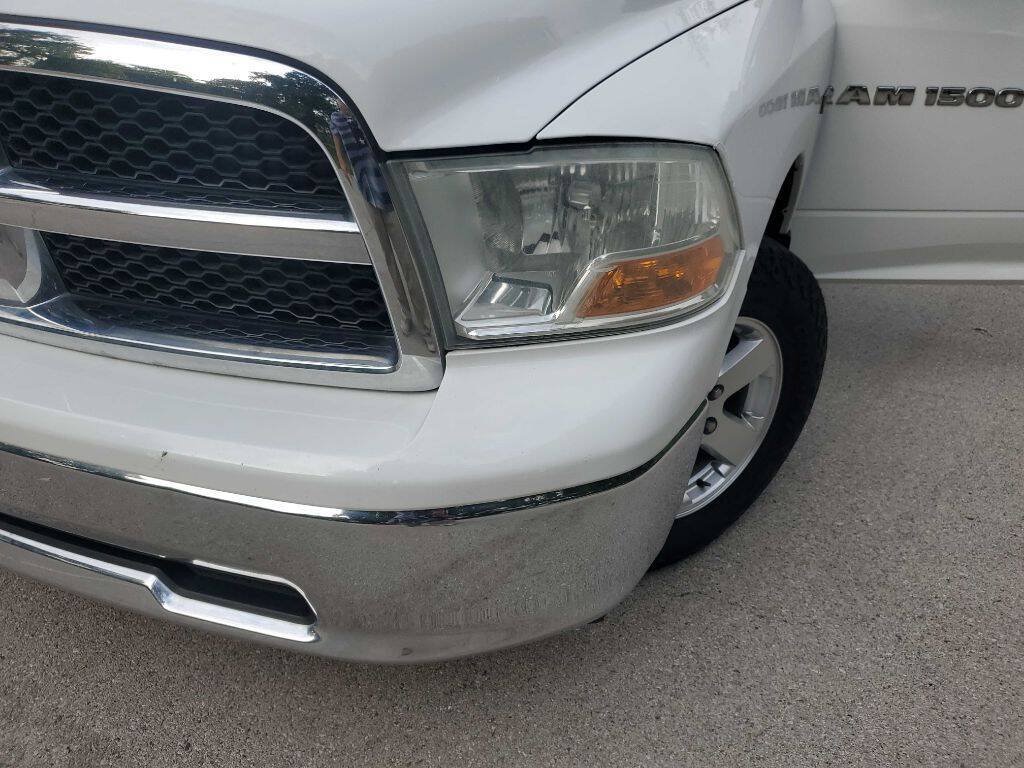 Used 2012 RAM 1500 Classic SLT AWD/4WD image 13