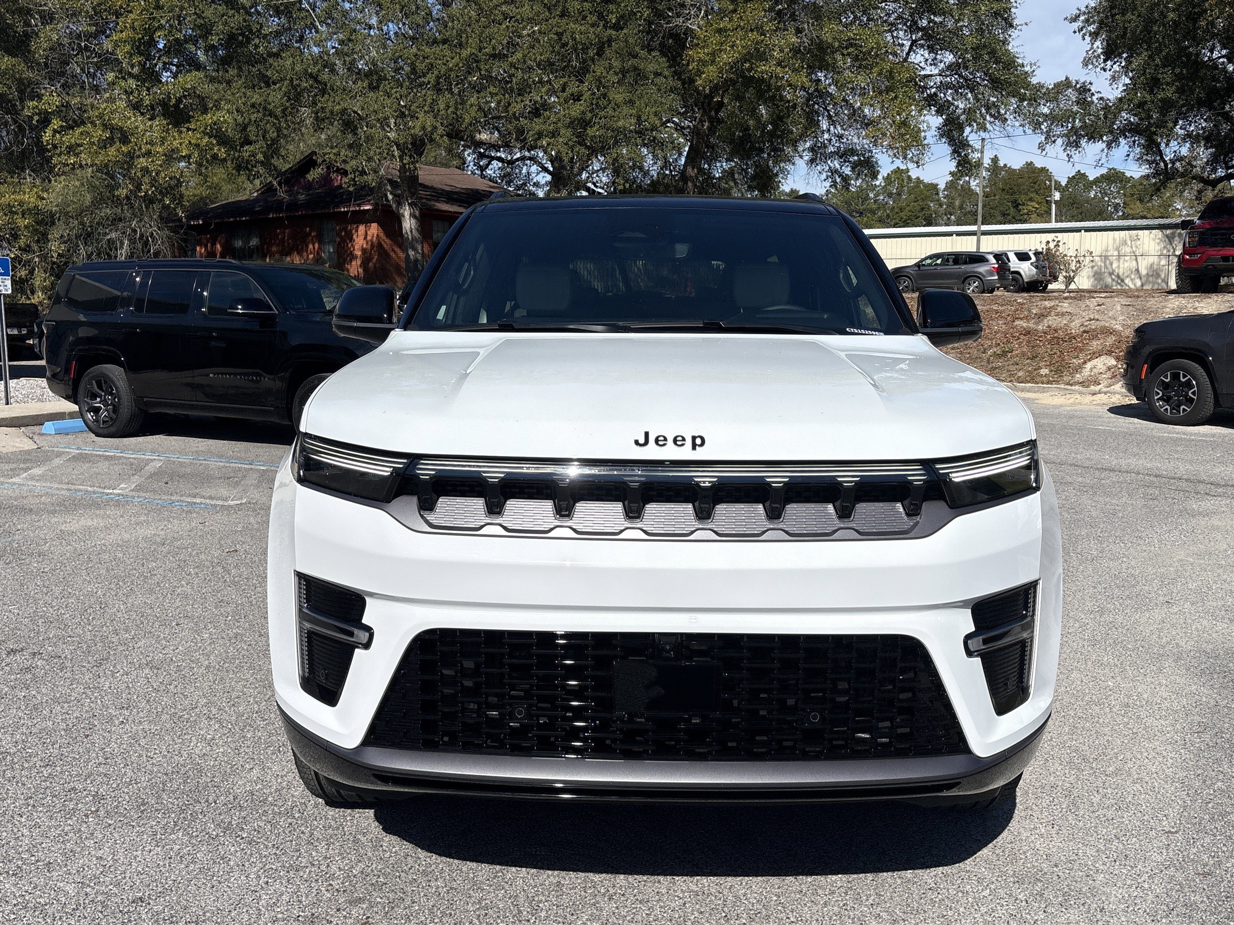 New 2026 Jeep Grand Wagoneer Summit image 3