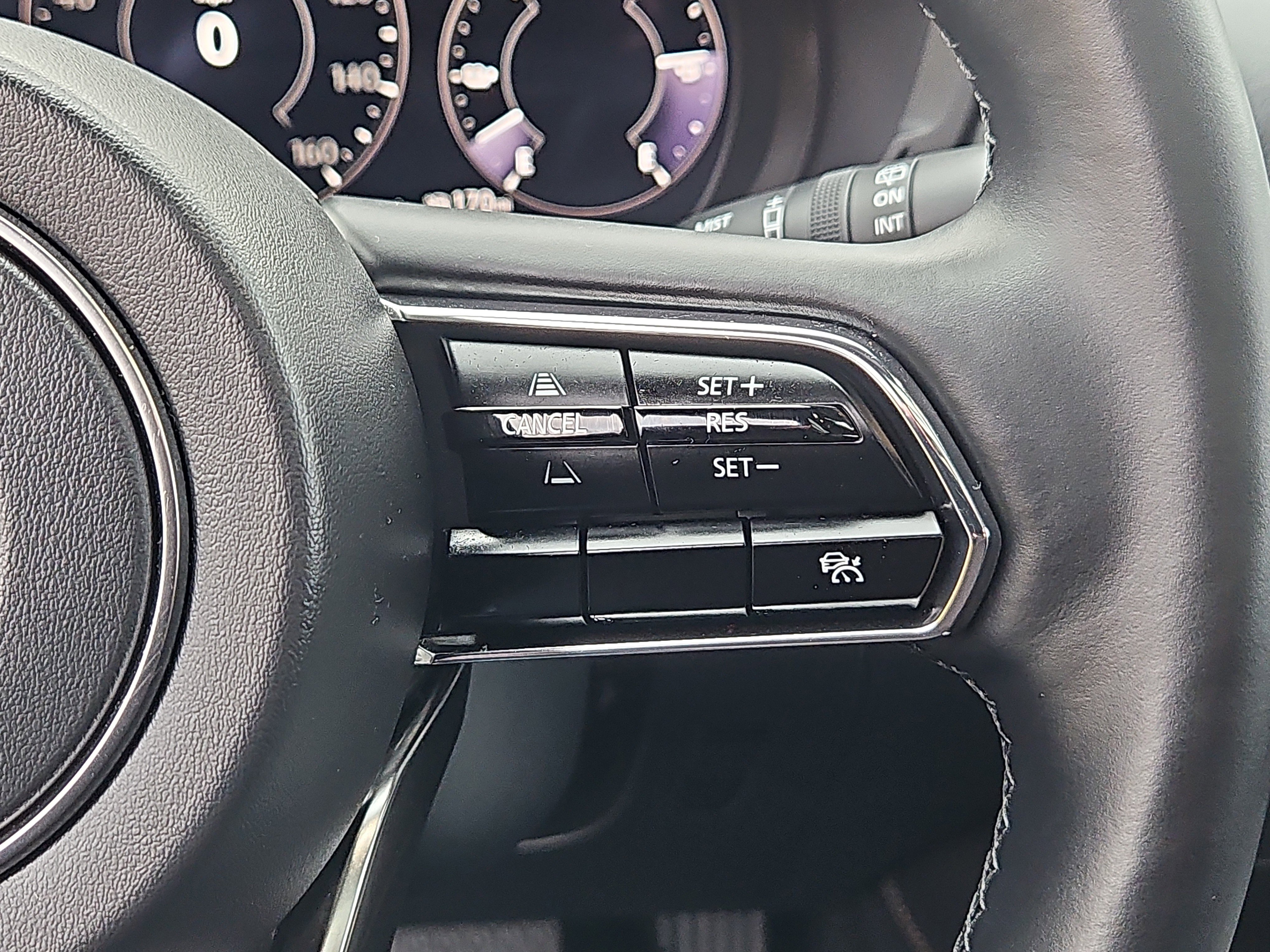 Certified 2024 MAZDA CX-90 Plug-In Hybrid w/ Premium Plus image 24