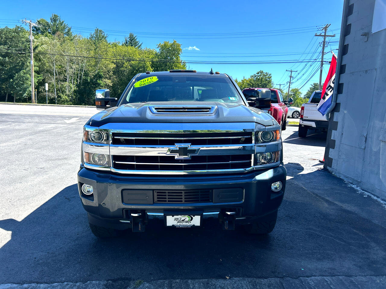 Used 2019 Chevrolet Silverado 2500 High Country w/ Duramax Plus Package image 3