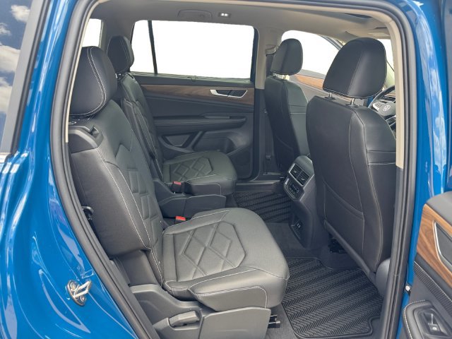 New 2026 Volkswagen Atlas SE FWD image 16