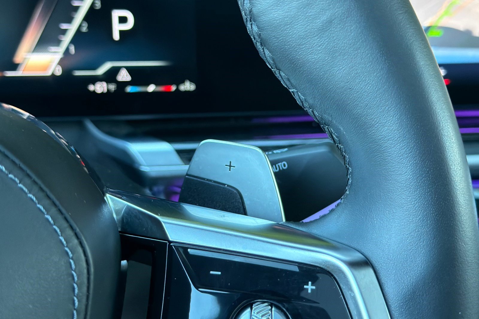 Certified 2024 BMW 740i w/ Premium Package 2 RWD image 34