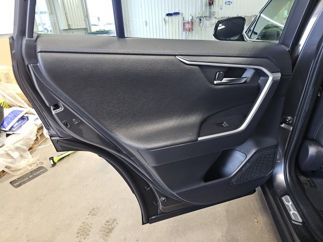 Used 2022 Toyota RAV4 XSE w/ XSE Grade Weather Package AWD/4WD image 30