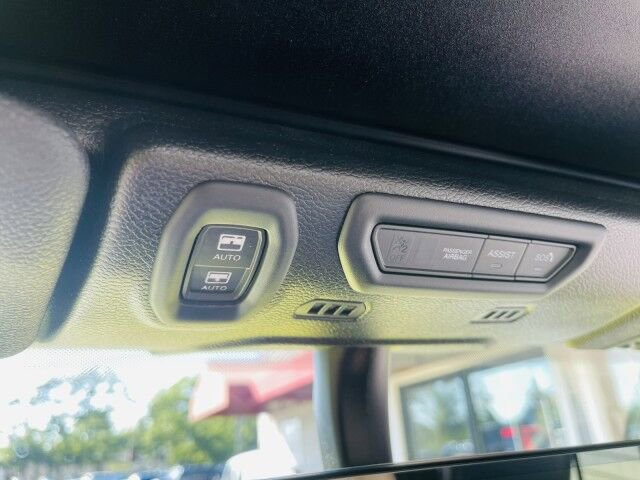 Used 2022 Jeep Wrangler Unlimited Sahara w/ Cold Weather Group AWD/4WD image 35