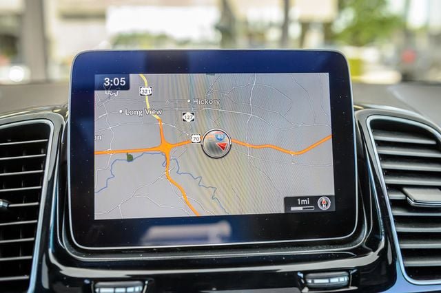 Used 2018 Mercedes-Benz GLS 450 4MATIC w/ Premium Package image 26