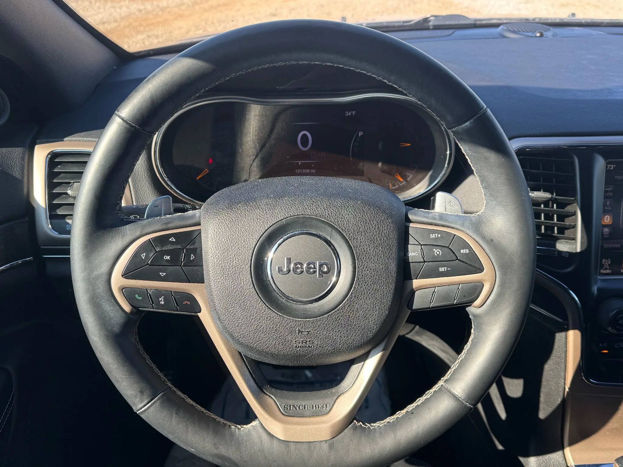 Used 2017 Jeep Grand Cherokee Limited w/ Luxury Group II image 14