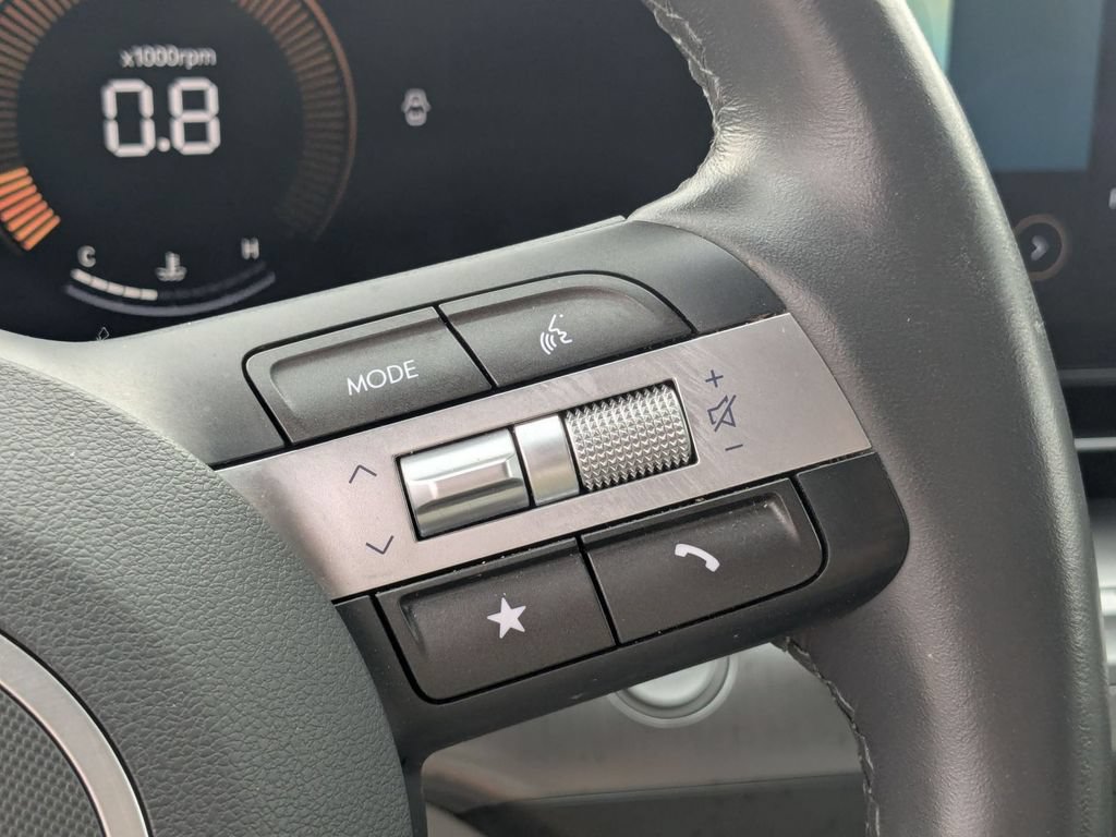 Used 2024 Hyundai Kona SEL AWD/4WD image 18