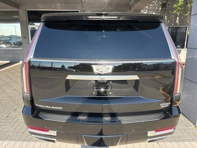 Certified 2025 Cadillac Escalade ESV Premium Luxury w/ LPO, Radiant Package AWD/4WD image 45