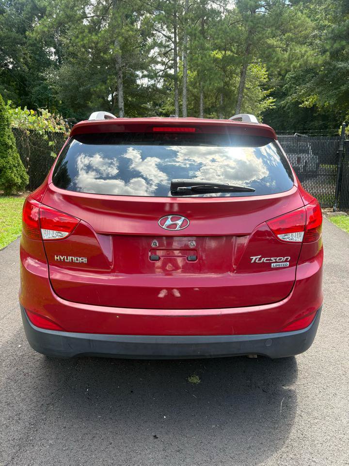 Used 2012 Hyundai Tucson Limited FWD image 4