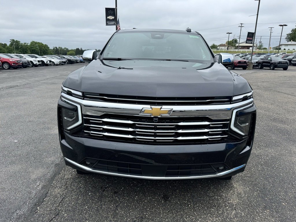 New 2025 Chevrolet Suburban Premier image 2
