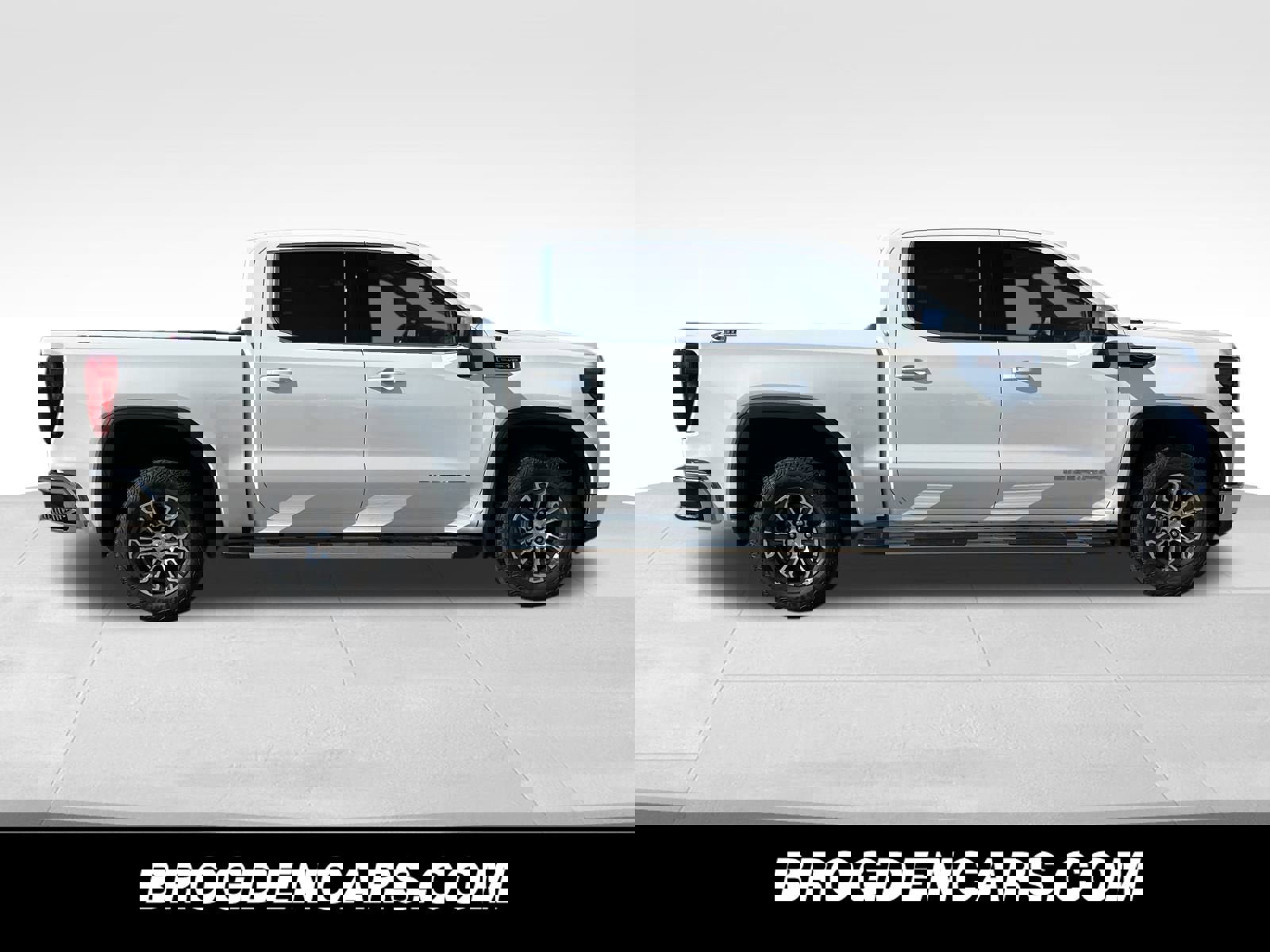 New 2026 GMC Sierra 1500 SLE w/ X31 Off-Road Package video 2