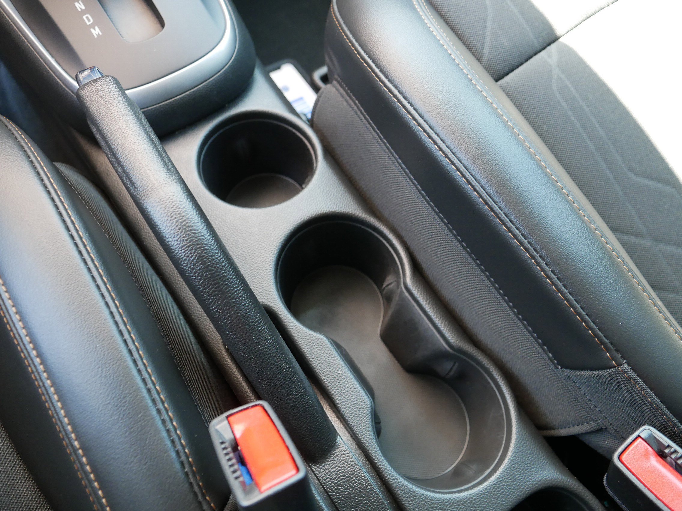 Used 2022 Chevrolet Trax LT w/ LT Convenience Package image 32