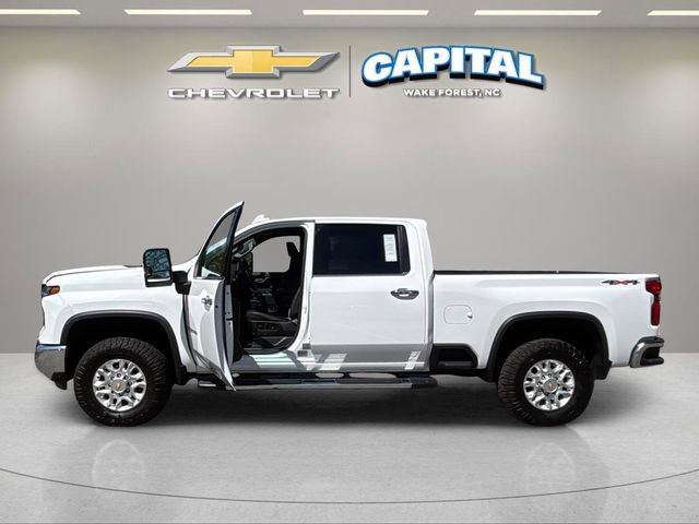 Used 2024 Chevrolet Silverado 2500 LTZ image 10