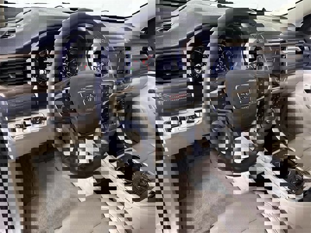 Used 2023 GMC Acadia Denali image 10