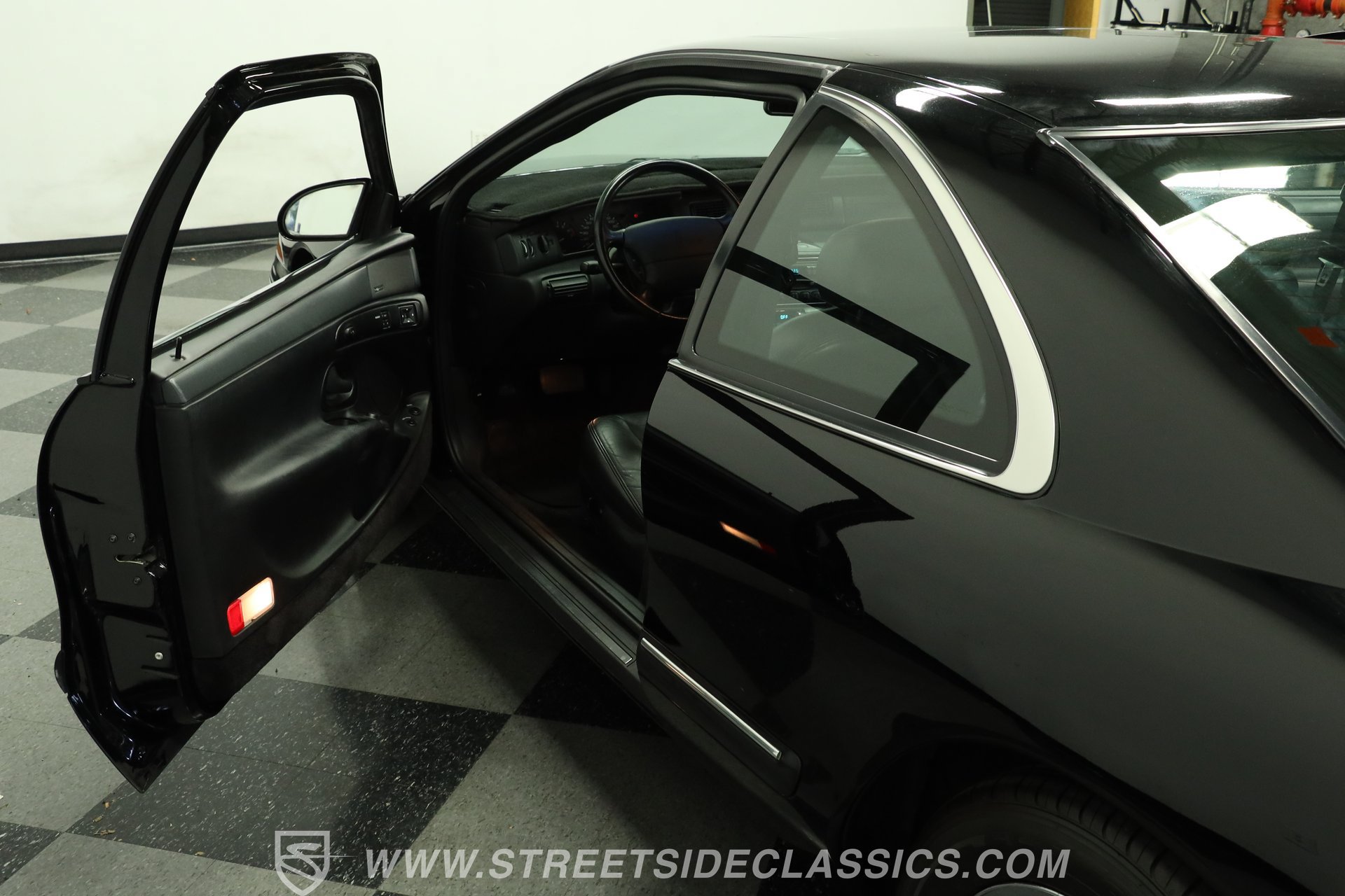 Used 1996 Lincoln Mark VIII RWD image 33