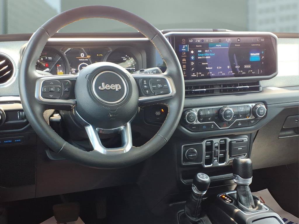 Used 2024 Jeep Wrangler Unlimited Sahara AWD/4WD image 3