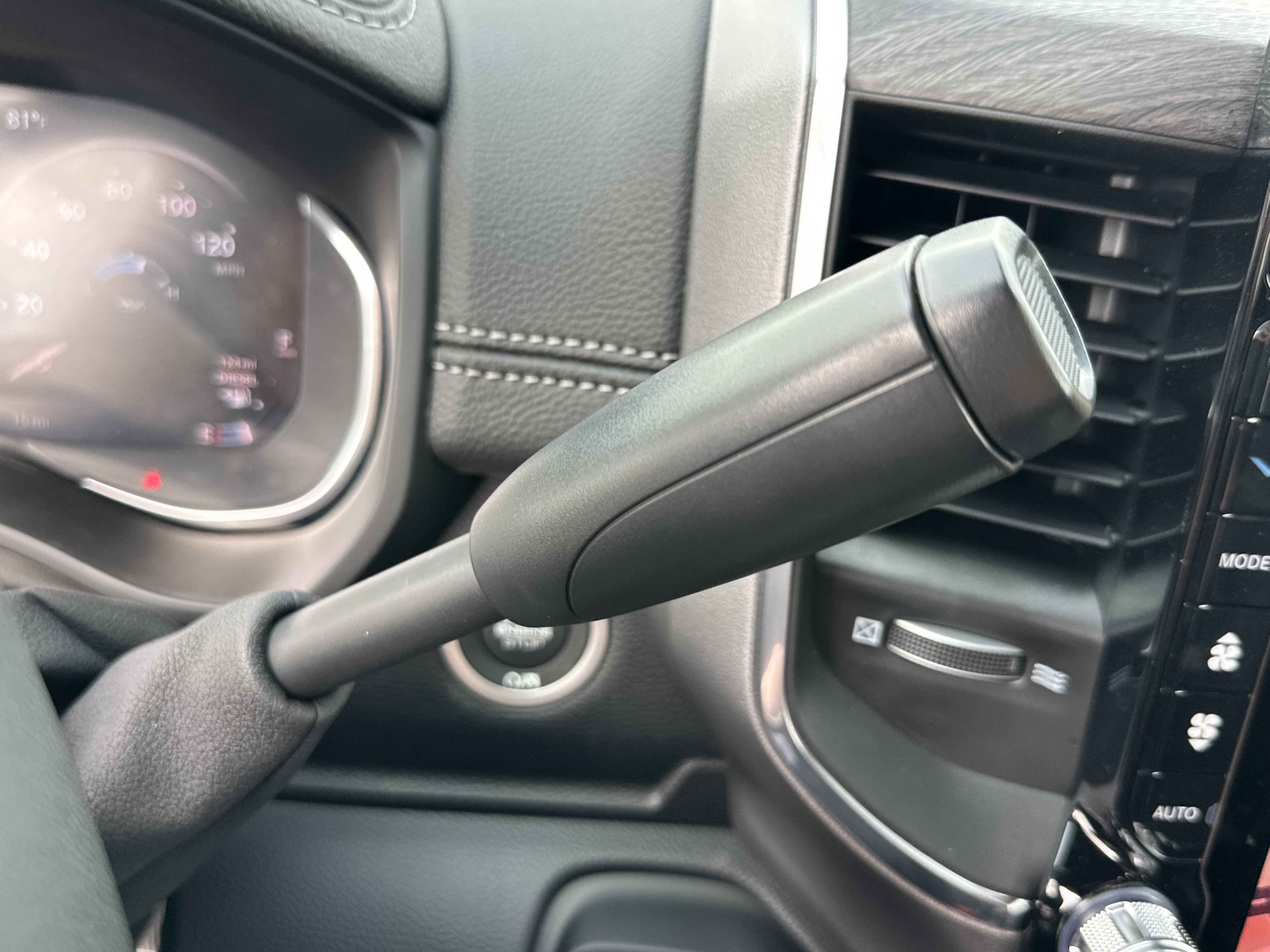 New 2026 RAM 3500 Laramie AWD/4WD image 11