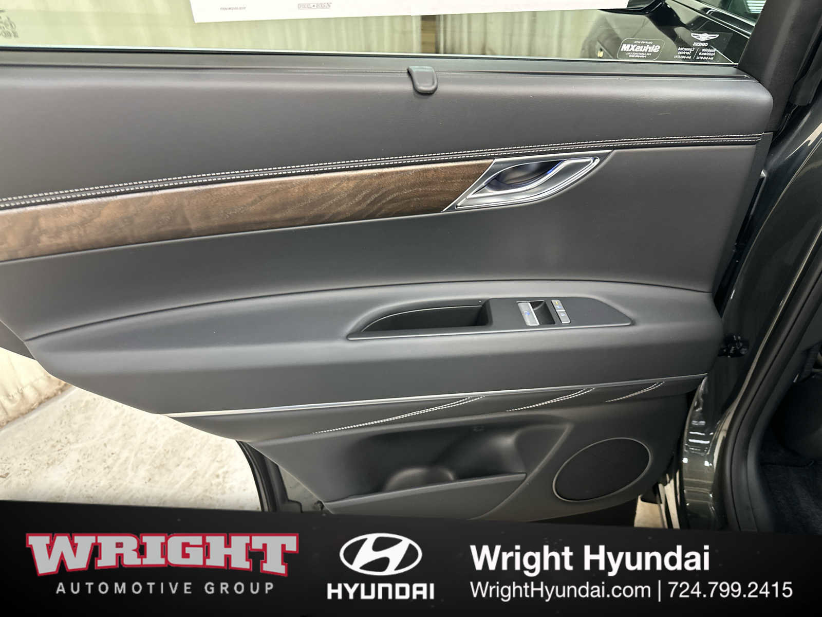 Certified 2025 Genesis GV80 2.5T Select image 12