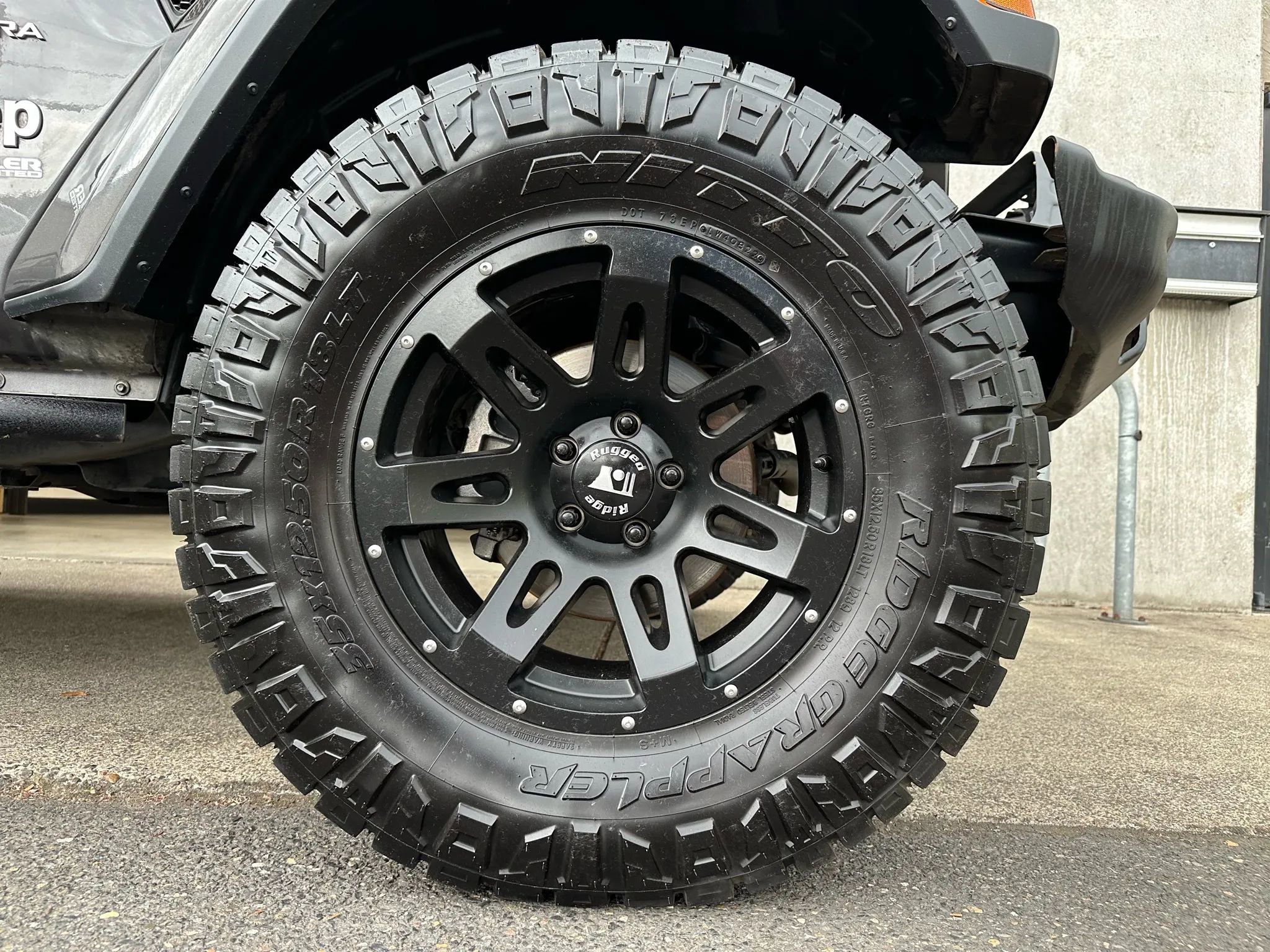 Used 2018 Jeep Wrangler Unlimited Sahara image 21