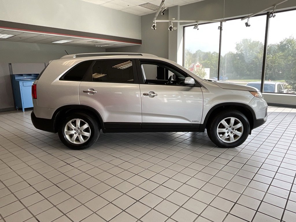 Used 2013 Kia Sorento LX image 6