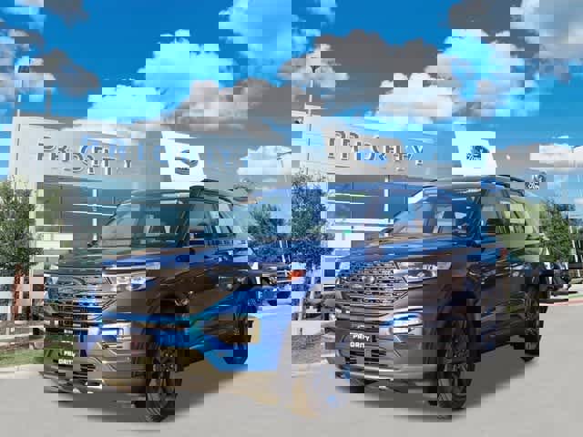 Certified 2023 Ford Explorer XLT w/ Equipment Group 202A