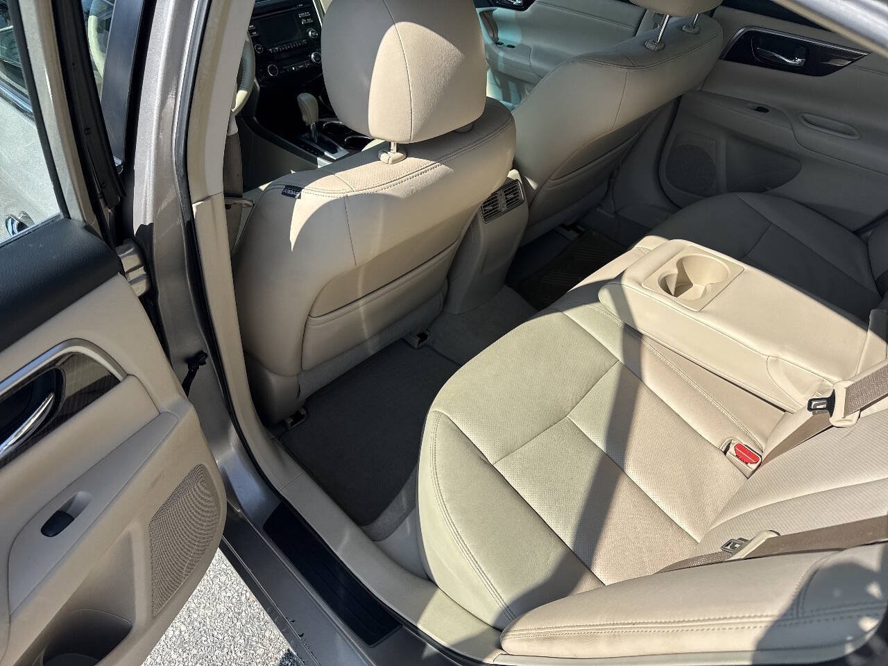 Used 2013 Nissan Altima 2.5 SL FWD image 12