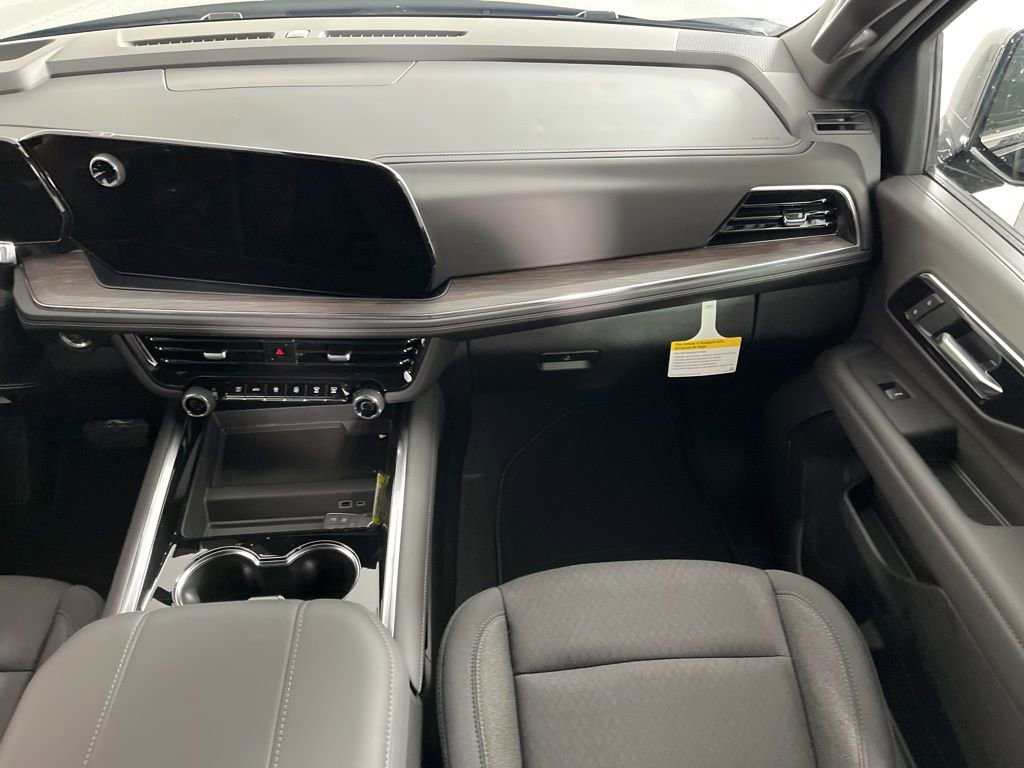 New 2026 Chevrolet Suburban LS image 15